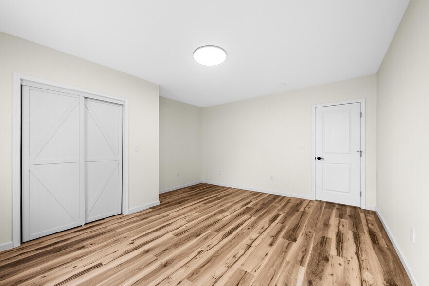 Building Photo - 346 Bennett St