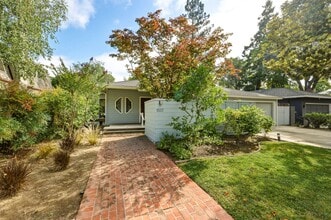 Building Photo - Upgraded 4 Bed, 2 Bath Home on Charming Tree Lined Street in Desirable Crescent Park