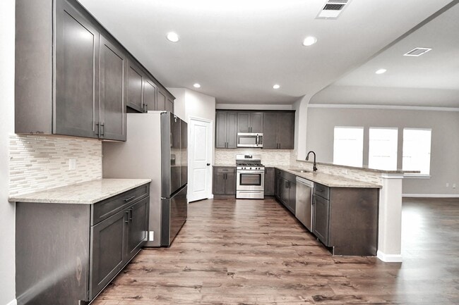 Building Photo - 314 Carlos Leal Dr