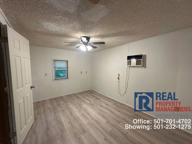 Building Photo - 1402 Phillips St