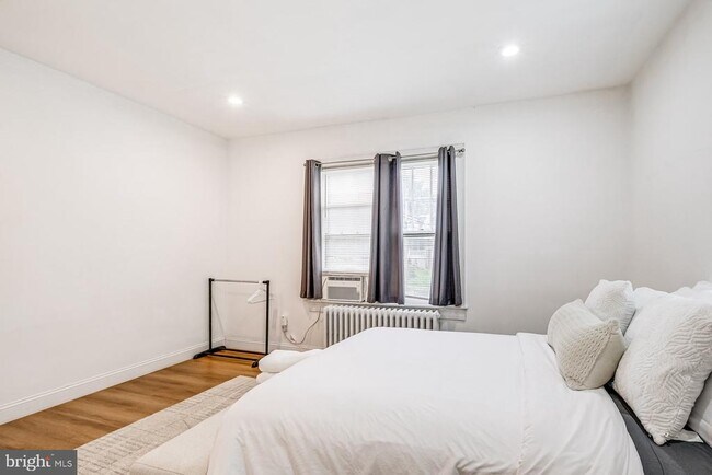 Building Photo - 4209 Queensbury Rd