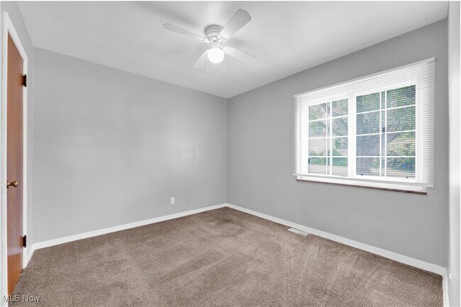 Building Photo - 18425 Puritas Ave