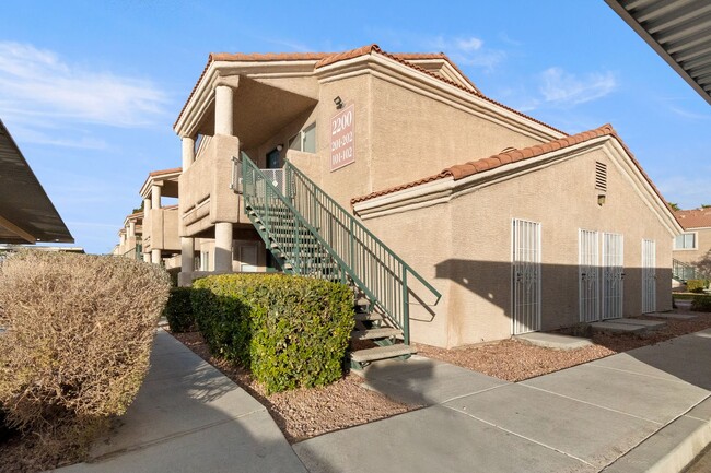 Primary Photo - Bright & Open 2 Bed, 2 Bath Condo in Las V...