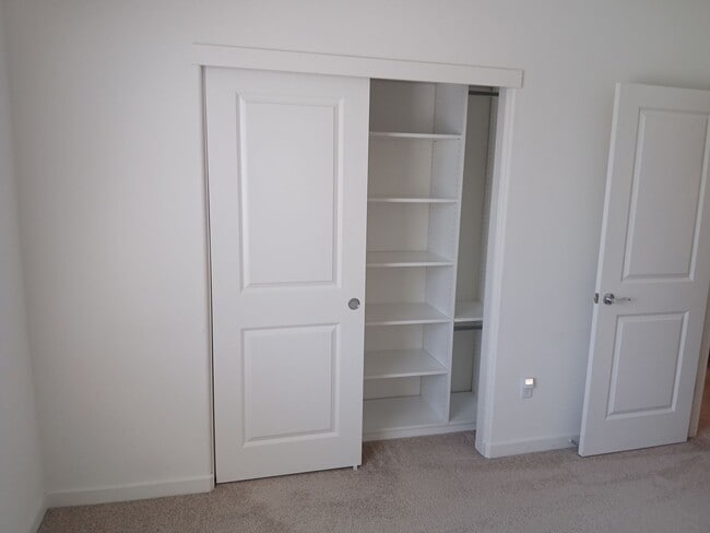 Building Photo - 1284 Warmth Ct