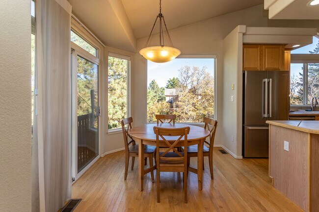 Building Photo - Peaceful University Park Home with Mountain Views!!