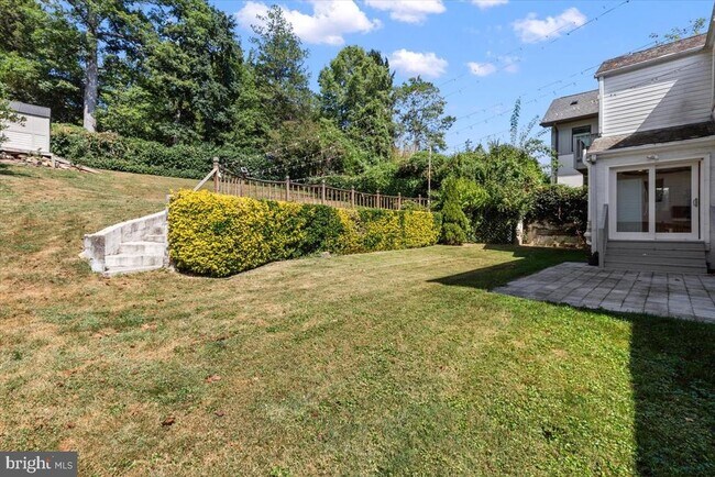 Building Photo - 6023 Walhonding Rd