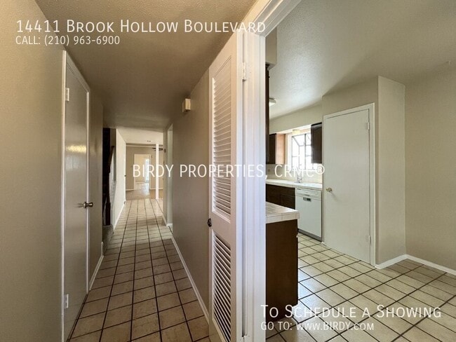 Building Photo - "Charming 2-Bed Duplex in San Antonio with...