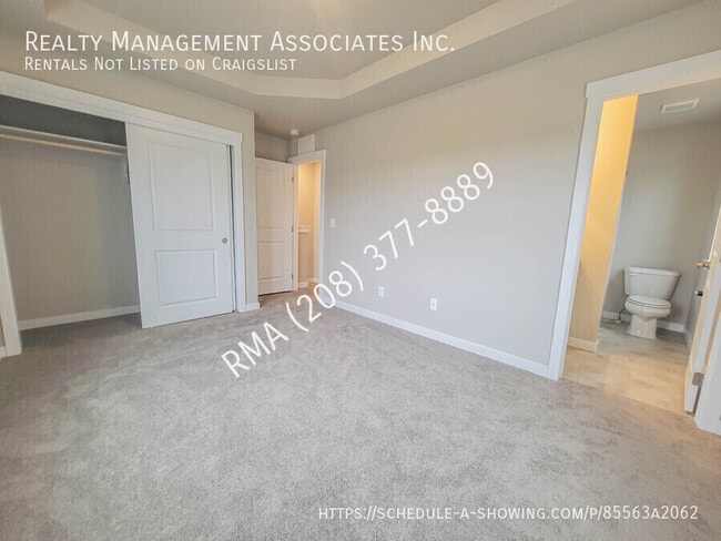 Building Photo - 6027 S Boddington Ln