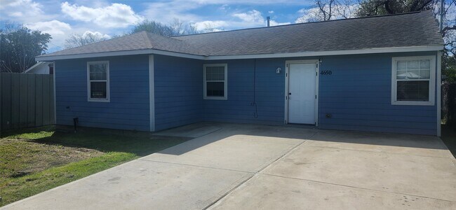 Building Photo - 4650 Brinkley St