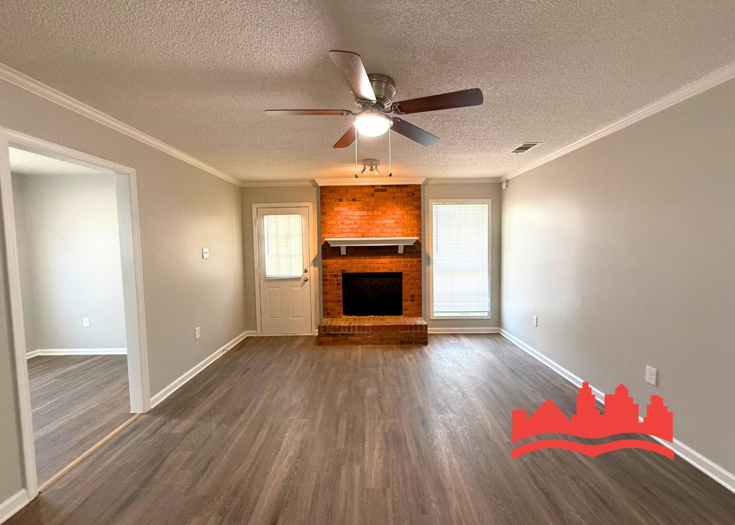 Building Photo - 5950 Beauvoir Dr