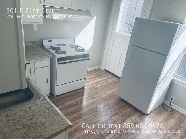 Building Photo - 301 E 21st St