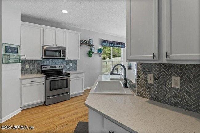 Building Photo - 2587 Watermill Dr
