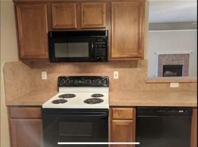 Building Photo - 292 Beech Dr