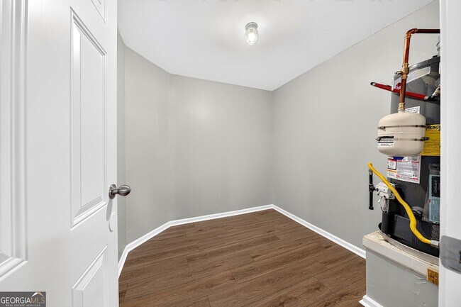 Building Photo - 4852 Tangerine Cir