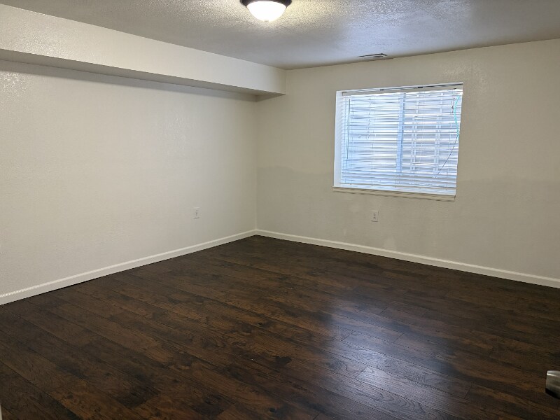 Building Photo - 1628 Lily Lake Dr