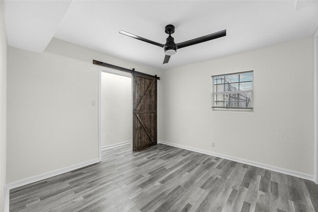 Building Photo - 7616 Grahamcrest Dr