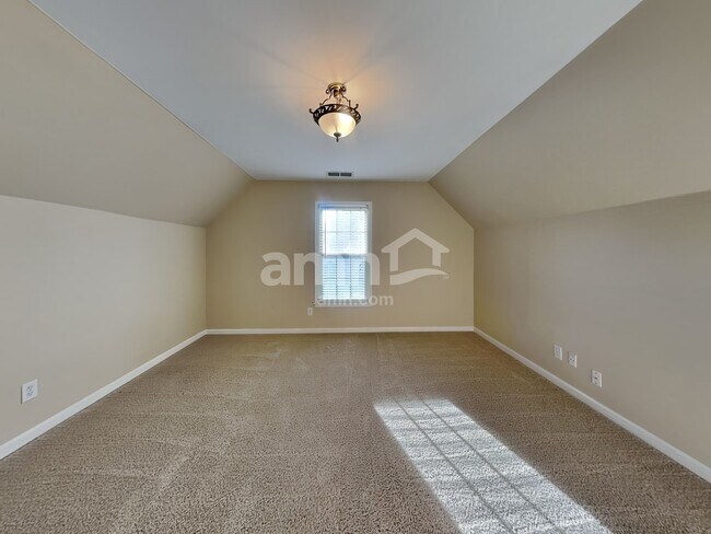 Building Photo - 5435 Silk Oak Way