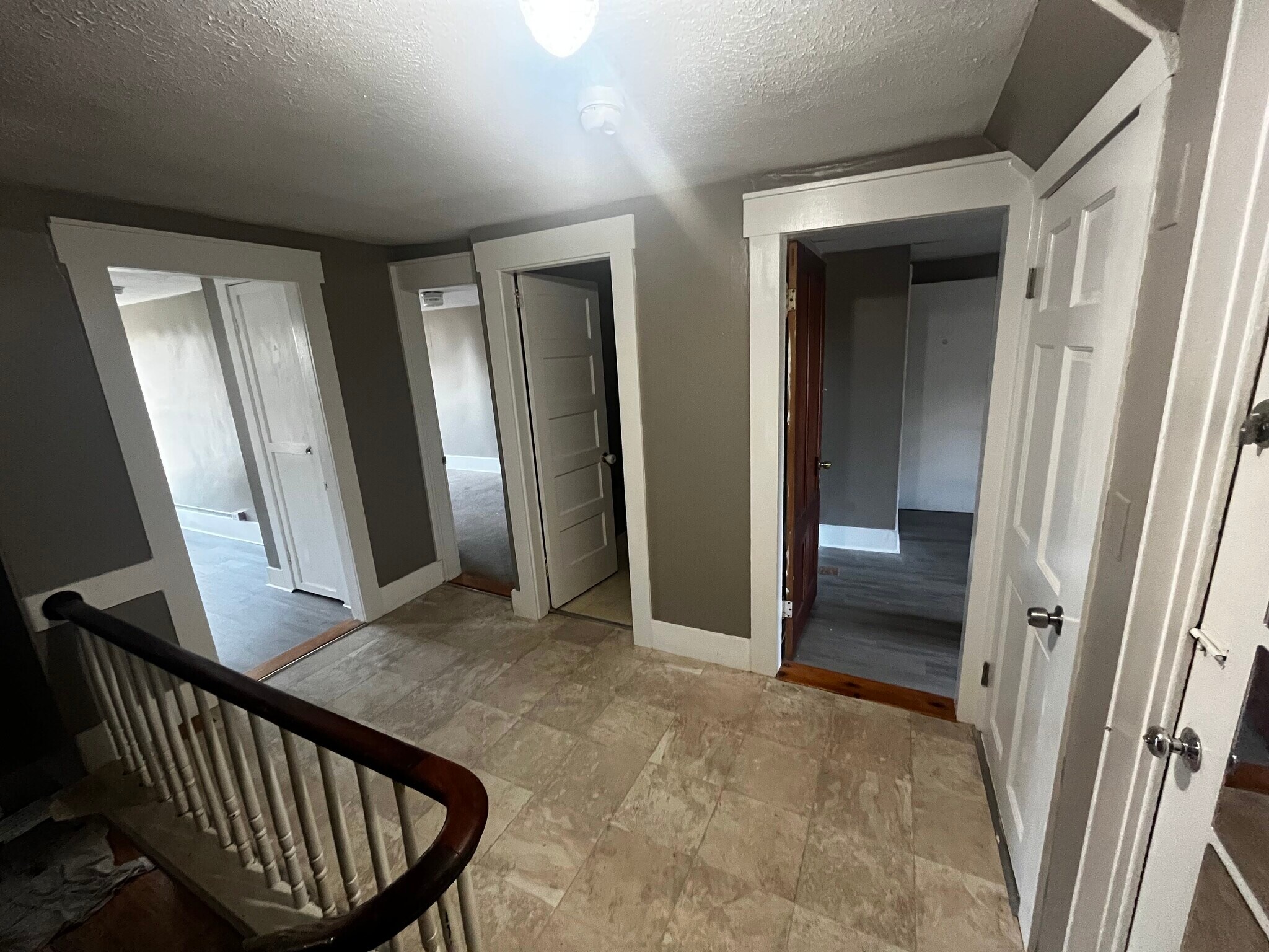 Upstairs - 25 Bunker Hill St