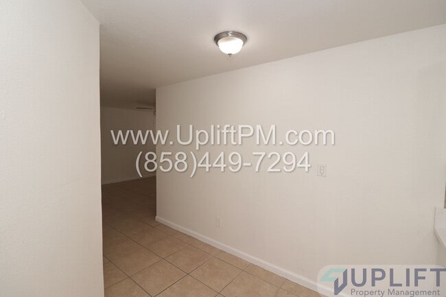 Building Photo - Jefferson Ave (772)