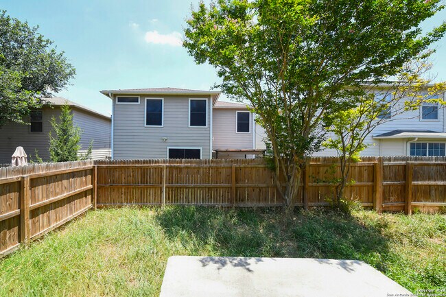 Building Photo - 16134 Branching Oaks