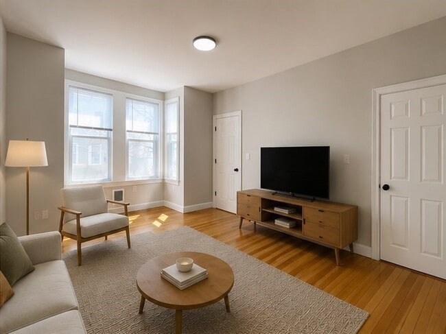 Building Photo - 124 Trenton St
