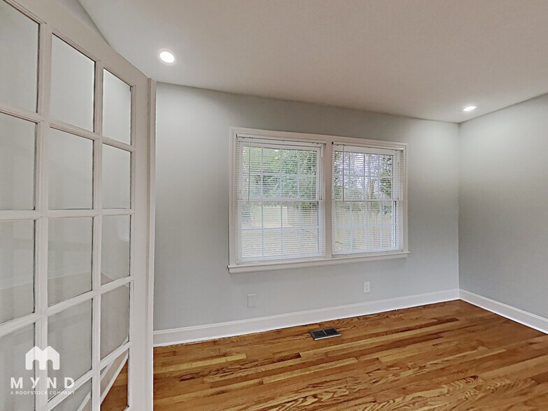 Building Photo - 7316 Woodstream Dr