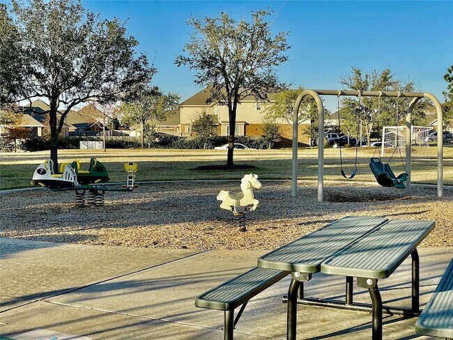 Building Photo - 17810 Serene Shore Dr