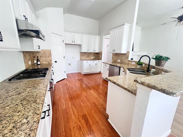 Building Photo - 9905 Ashmont Dr