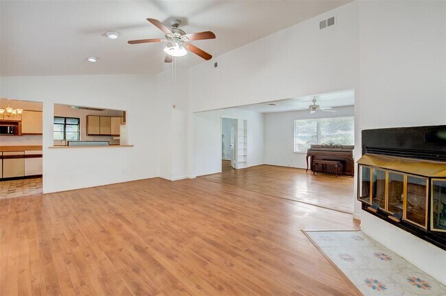 Building Photo - 3403 Linkwood Dr