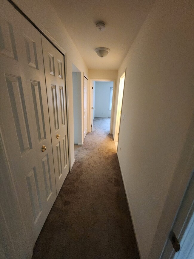 Building Photo - Liberty Woods