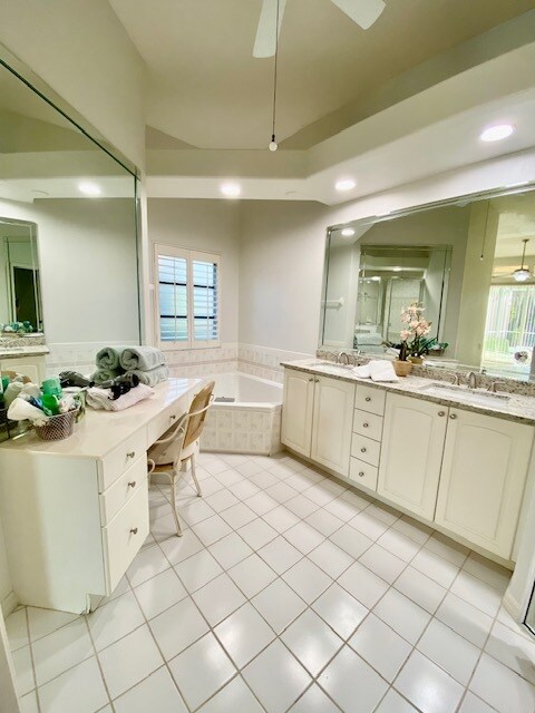 Building Photo - 11305 Longshore Way E