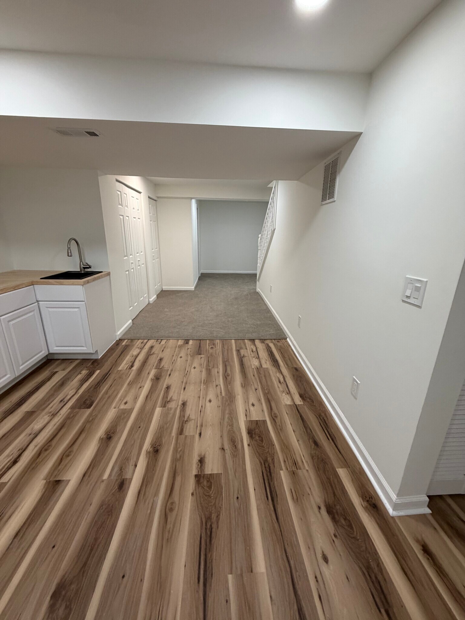 Kitchen - 8582 Main Ave