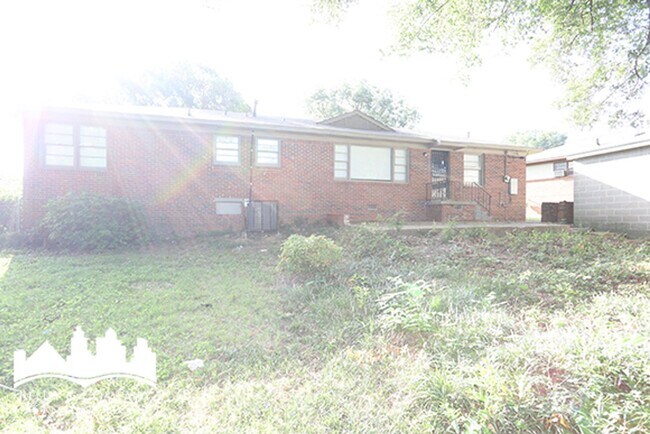 Building Photo - 4057 Faronia Dr