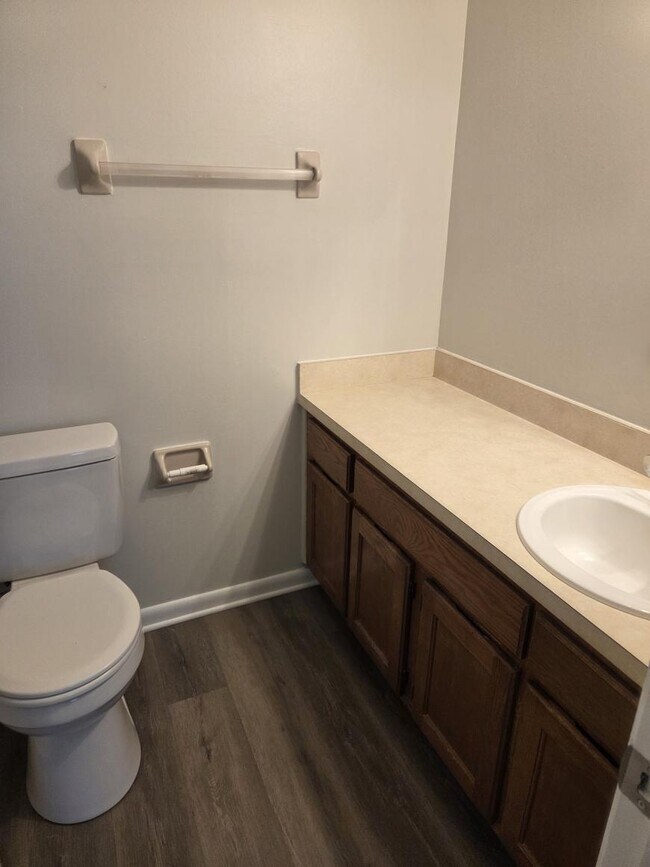Building Photo - 2 bedroom in Middleburg FL 32068