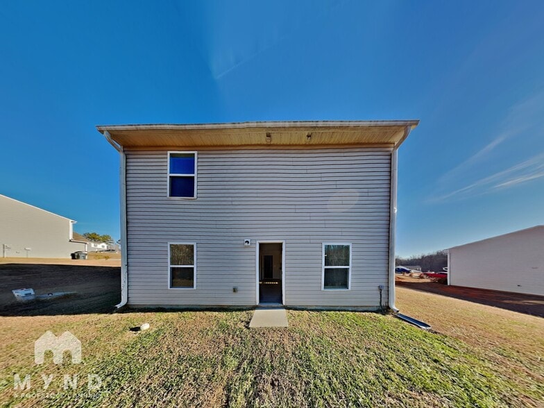 Building Photo - 6378 Century Ln