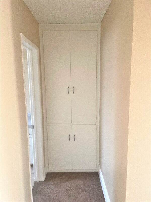 Building Photo - 550 Silverwood Ave