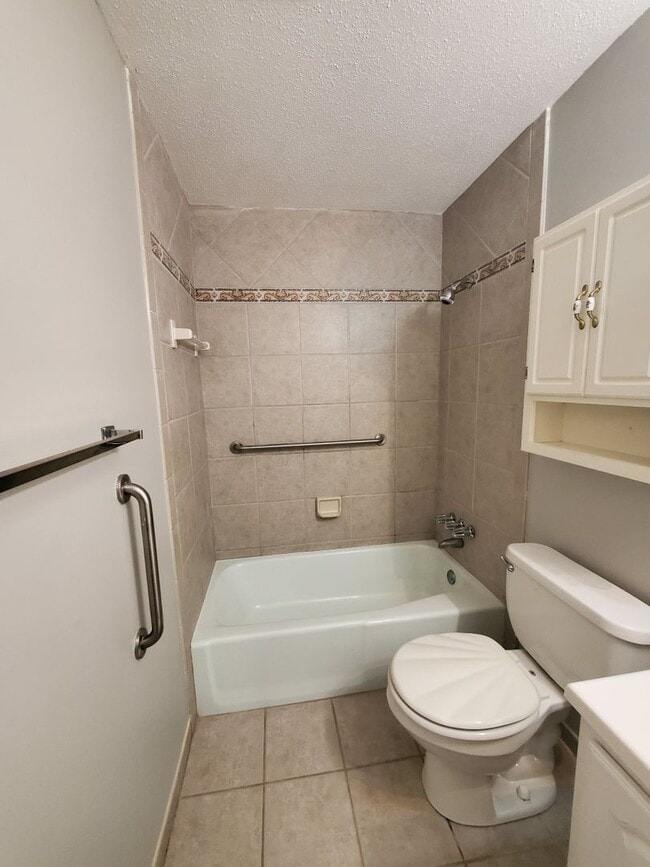 Building Photo - Your Perfect Rental Home in Valdosta, GA