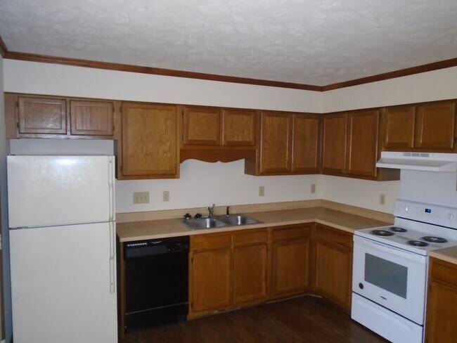 Building Photo - Timberlake