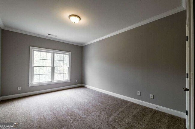 Building Photo - 775 Cooper Farm Way