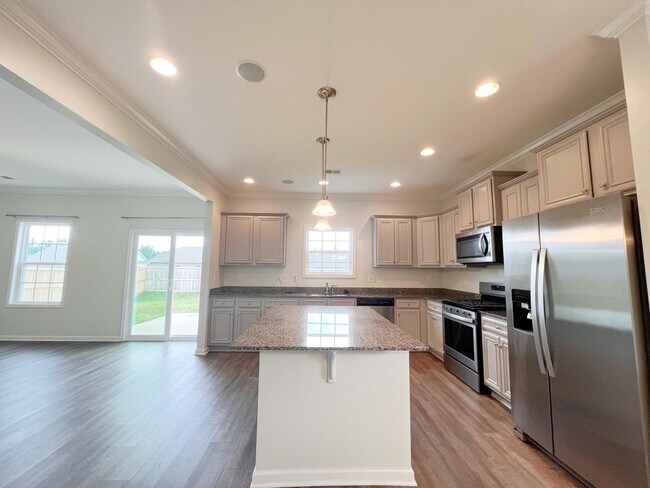 Building Photo - 720 Stilmore Dr