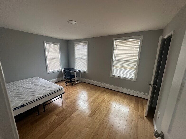 Building Photo - 41 Fayette St