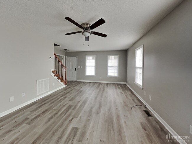 Building Photo - 146 Pinewinds Dr