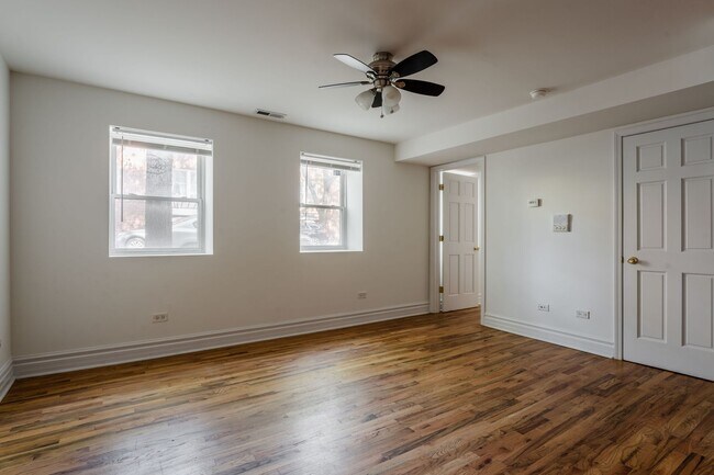 Building Photo - Lincoln Square - English Garden, 2 Bed / 1...