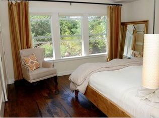 Building Photo - 139 Deer Hollow Rd