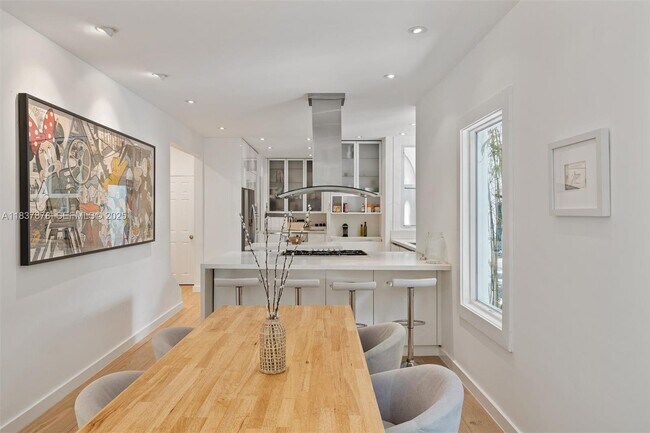 Building Photo - 4286 Douglas Rd