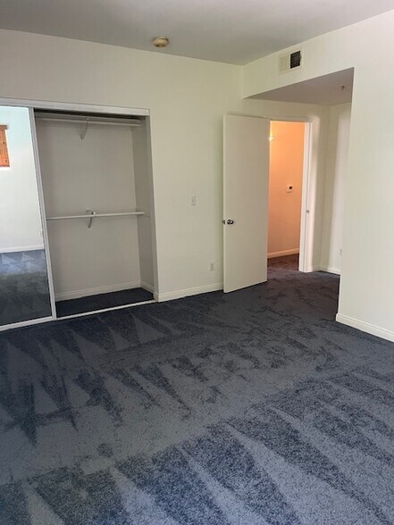 Master Bedroom - 5350 White Oak Ave