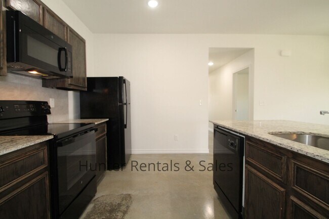 Building Photo - North Killeen Three Bedroom!