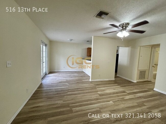 Building Photo - 516 13th Pl