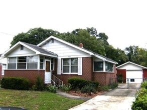 Building Photo - 7511 N Shore Dr