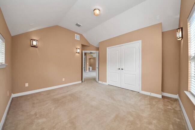 Building Photo - 17618 Raven Canyon Ln